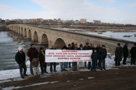 Yeni Köprü İçin Köprü Trafiğini Kestiler