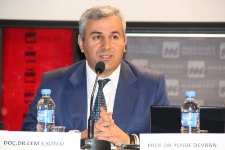 ‘Yeni medya ve eğitim ilişkisi’ Marmara İletişim’de tartışıldı