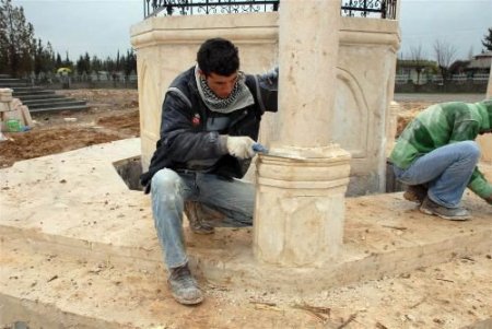 Yeni Mezarlık Camii'ne Şadırvan Yapılıyor