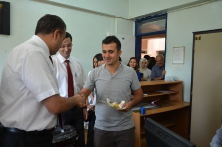 Yeni öğretmenlere Antep usulü baklavalı karşılama