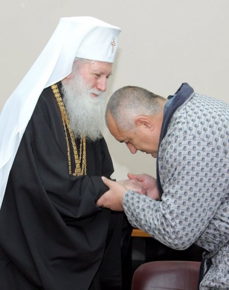 Yeni partik, hastanedeki Borisov'u ziyaret etti