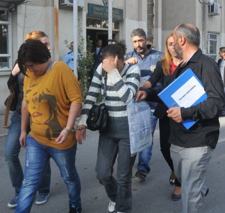 Yeni sevgilisiyle plan kurup eski sevgilini gasp etti