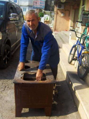 Yeni Soba Alamayan Vatandaşlar, Eskisini Tamir Ettiriyor