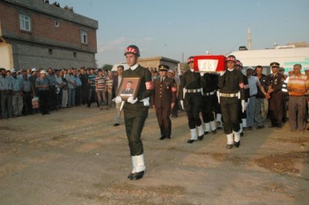 Yeni Tayin Yerini Göremeden Şehit Düştü, Gözyaşları Arasında Toprağa Verildi