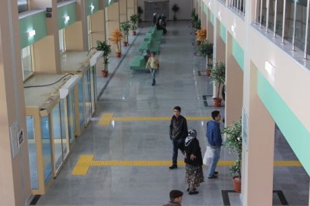 Yeni Uşak Devlet Hastanesi hizmete başladı