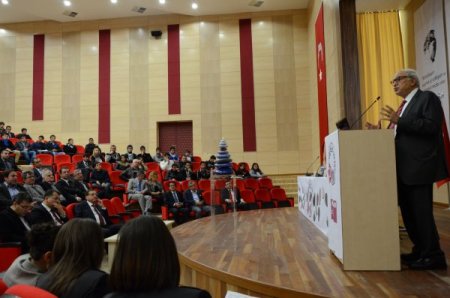 'Yeni YÖK Kanunu vakıf üniversitelerini özel üniversite dönüşme fırsatı verecek'