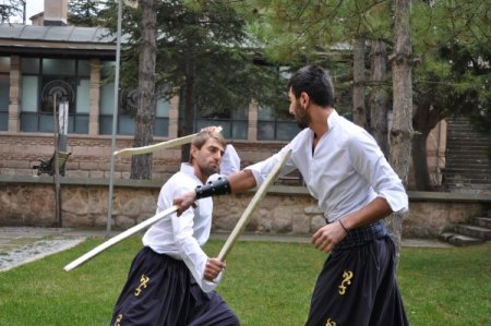 Yeniçerilerin kılıç kullanım kültürü spora dönüştü