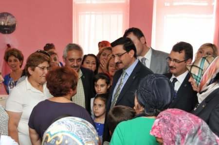 Yenilenen Osmanlı Spor ve Kültür Merkezi hizmete açıldı