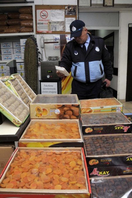 Yenimahalle Zabıtası'ndan yılbaşı denetimi