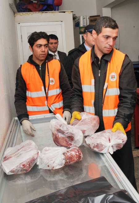 Yenimahalle’de kaçak et baskını