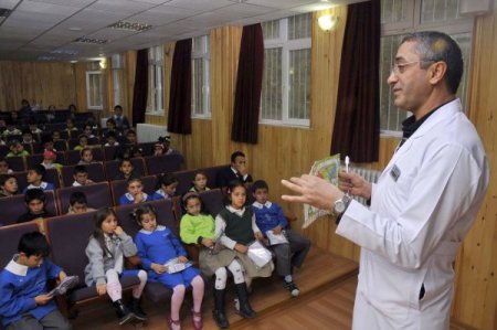 Yenimahalle’de minikler diş taramasından geçiriliyor