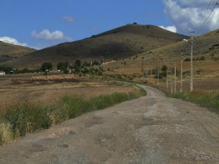 Yerköy Şehitlik yolu vatandaşın tepkisini çekiyor