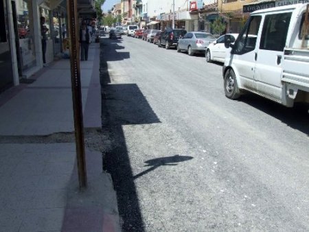 Yerköy’de asfalt yol yapım çalışmaları başladı