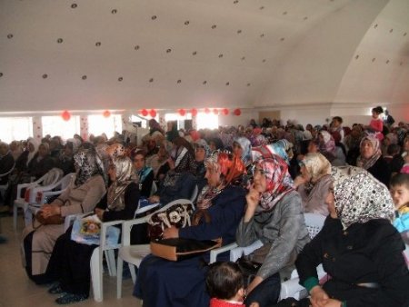 Yerköy’de Kutlu Doğum programı yoğun ilgi gördü