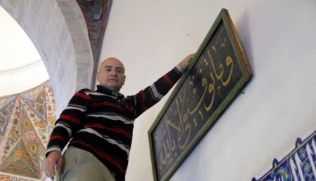 Yeşil Cami’nin ahşap hatları depoda çürümekten kurtarıldı