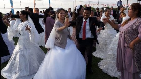 Yeşil sahada bu sefer Romanlar oynadı