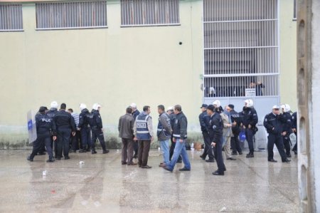 Yeşil sahada şiddet: 2 yaralı