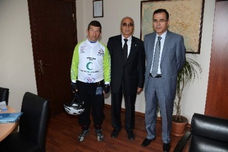 Yeşilay gönüllüsü bisiklet turunda Muğla'ya uğradı