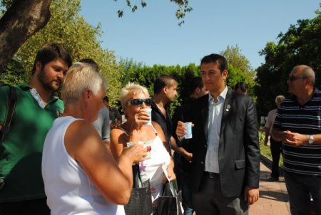 Yeşilay'dan bira festivaline ayranlı protesto