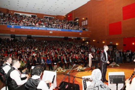 Yeşilçam şarkıları Burdurlulara nostalji yaptırdı