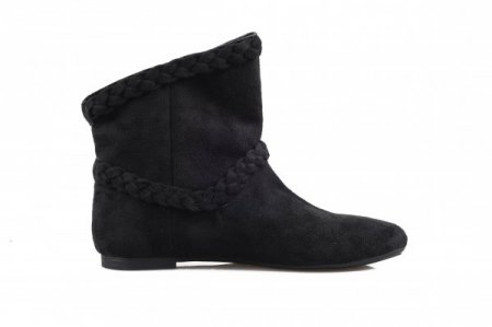 Yeşil’den 69 Liraya Ayakkabı