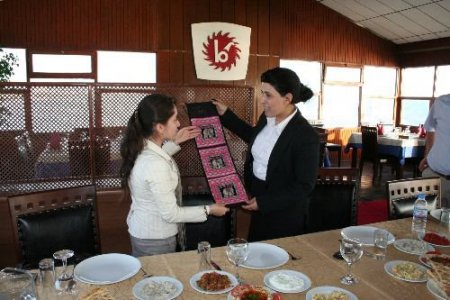 Yeşilköy Belediye Başkanı Görgen, Laos'tan Gelen Öğrencileri Botaş'ta Ağırladı