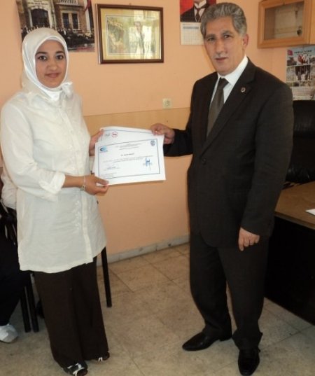 Yeşilli’de Girişimcilik Eğitimini Tamamlayanlara Sertifikaları Verildi