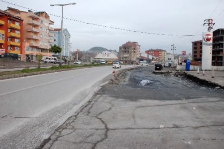 Yeşiltepe- Kepez Yolunun Tamamlanamaması, Vatandaşların Tepkisini Çekti
