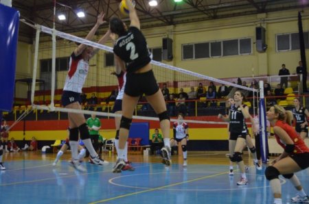 Yeşilyurt’u 3-0 yenen VakıfBank kupada yarı finalde