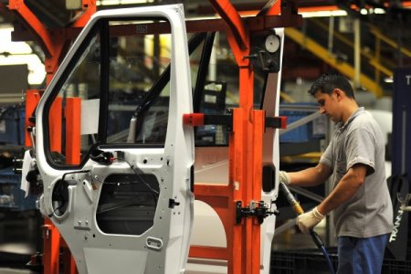 Yeterince frene basıldığını düşünen otomotivci ÖTV'nin kaldırılmasını istiyor