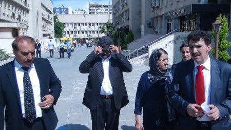 Yezidiler: Akil insanlar heyeti bizimle de görüşmeli