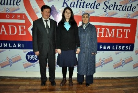 YGS-3 alanında Türkiye yedincisi olan Beyza Manisa'nın gururu