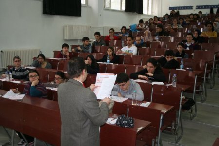 YGS denemesi gerçeğini aratmadı, trafikte uzun kuyruklar oluştu