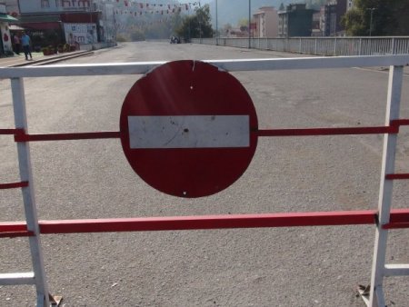 'Yıkılacak' diye kapatılan köprü, yeniden trafiğe açılıyor