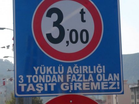 'Yıkılacak' diye kapatılan köprü, yeniden trafiğe açılıyor