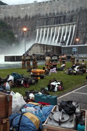 Yıkılan Rus Hidroelektrik Santralinde Ölü Sayısı 13'e Yükseldi, 61 Kişiden Haber Alınamıyor