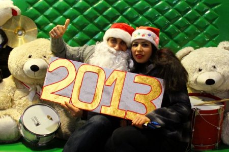 Yılbaşı kutlamaları için binlerce vatandaş Taksim'e akın etti