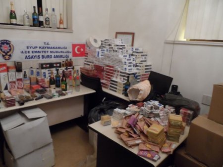 Yılbaşı öncesi milyonluk kaçak içki ve sigara operasyonu