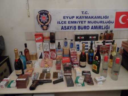 Yılbaşı öncesi milyonluk kaçak içki ve sigara operasyonu