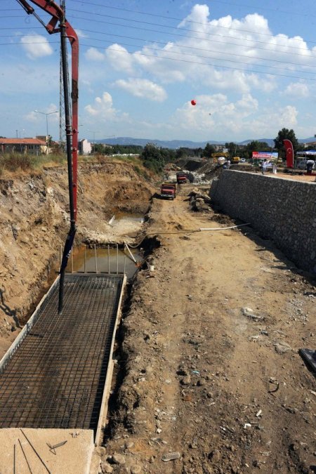 Yıldırım İle Osmangazi'yi Birbirinden Ayıran Gökdere Islah Edilecek