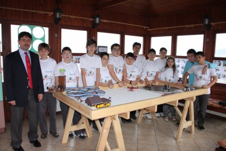 Yıldırım Koleji Tanzanya'daki proje olimpiyatından madalyalarla döndü