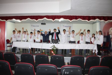 Yıldırım Koleji Tanzanya'daki proje olimpiyatından madalyalarla döndü