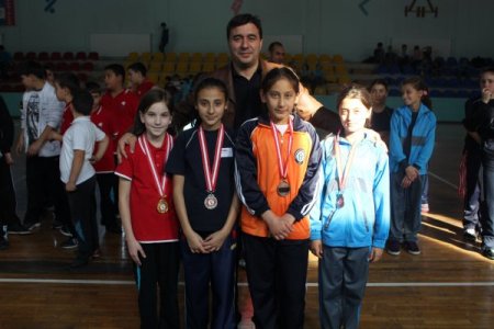 Yıldırım’dan bir şampiyonluk bir ikincilik