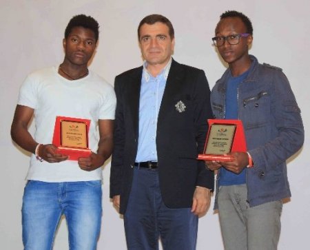 Yıldırımhan Gülcihan Memiş İlkokulu, başarılı sporcuları ödüllendirdi