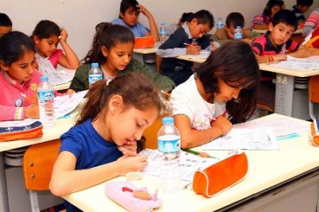 Yıldırımhan'ın yarışmasında öğrenciler hem yarıştı hem eğlendi