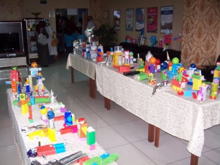 Yıldırımlı miniklerin Geometrik Robot Sergisi yoğun ilgi gördü