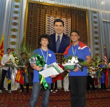 Yıldırımlı öğrenciler, Bilgisayar Proje Olimpiyatı'ndan yedi madalya ile döndü