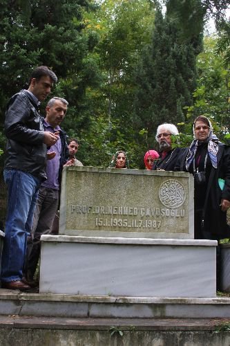 Yıldız Hoca Kabri Başında Anıldı