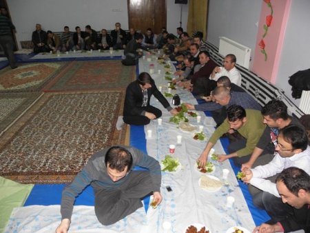 Yıldız Koleji velileri sıra gecesinde eğlendi