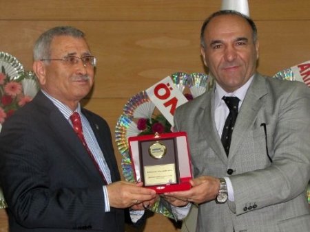 Yılmaz: Dünya ekonomisinde krizin etkileri devam ediyor